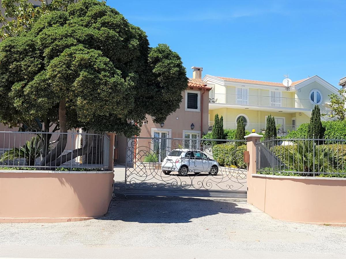 Villa Maestral Zadar Buitenkant foto